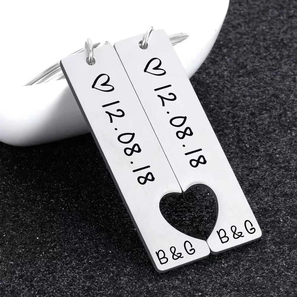 Customized Couples Keychain Boyfriend Girlfriend Keyring Husband Anniversary Valentine Day Gift Pinky Promise Women Men Keychain